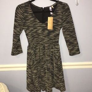 Cute quarter-sleeve dress from Francesca's!!